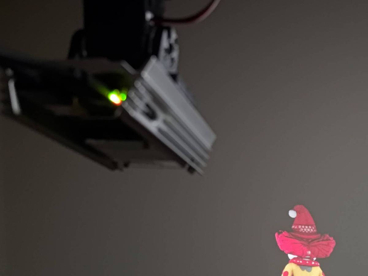 ピコプロジェクターを使った空間演出システムの紹介～パンチルト対応ダクトレール取付・壁面投写型